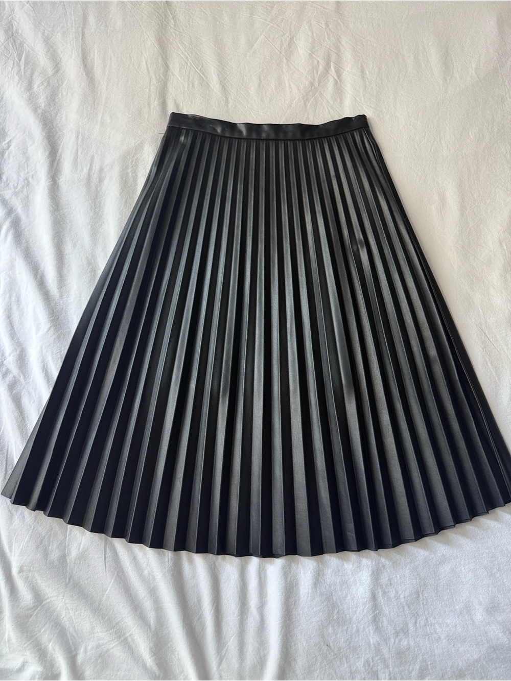7 for all Mankind Women's Black Pleated vegan leather Midi Skirt